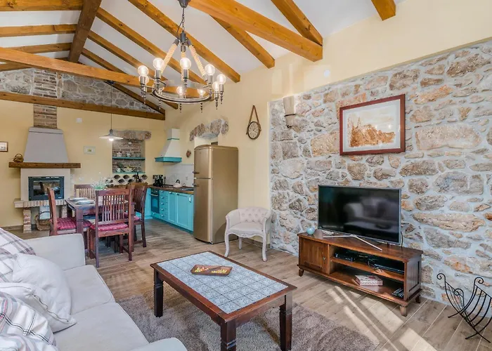 Vakantiehuis Stunning In Svet Vid Dobrinjski