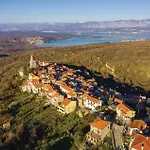 Gorgeous In Svet Vid Dobrinjski Case de vacanță