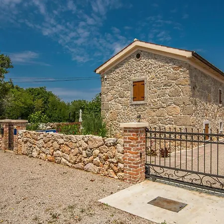 Stunning In Svet Vid Dobrinjski * Gostinjac