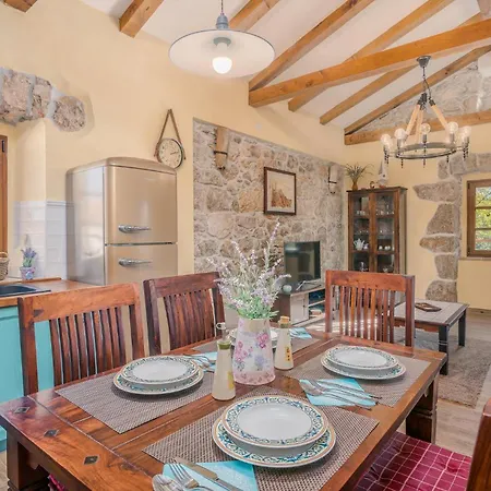 Stunning In Svet Vid Dobrinjski * Gostinjac