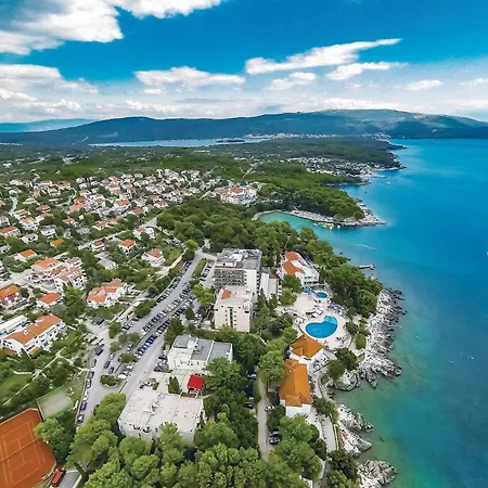 Amazing In Svet Vid Dobrinjski With Jacuzzi Holiday home Gostinjac