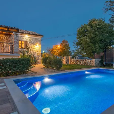 Stunning In Svet Vid Dobrinjski *