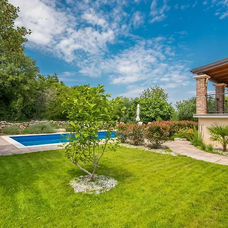 Stunning In Svet Vid Dobrinjski *