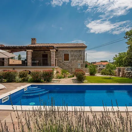 Nyaraló Stunning In Svet Vid Dobrinjski